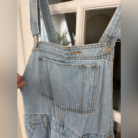 Levi’s Premium Denim Bib Baggy Tapered Overalls - Size M - NWT - Picture 5 of 9